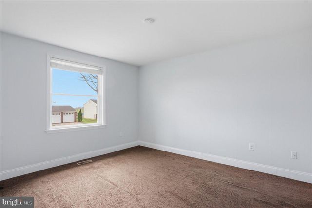 215 CHALLEDON DR, Walkersville, MD 21793