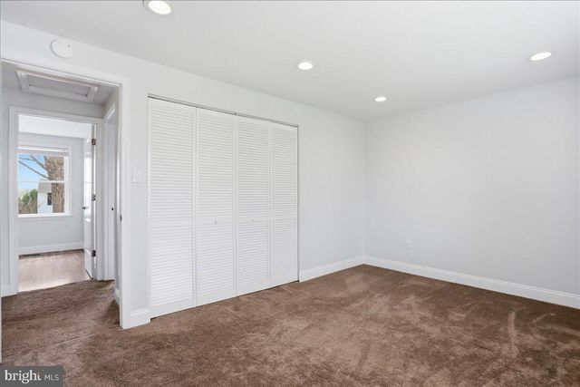 215 CHALLEDON DR, Walkersville, MD 21793