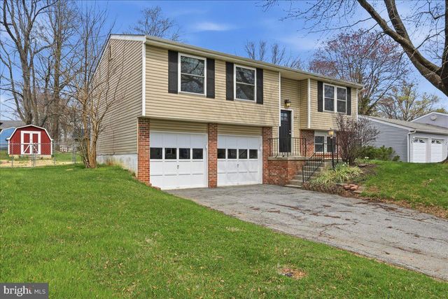 215 CHALLEDON DR, Walkersville, MD 21793