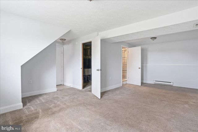 215 CHALLEDON DR, Walkersville, MD 21793