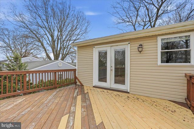 215 CHALLEDON DR, Walkersville, MD 21793