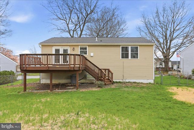 215 CHALLEDON DR, Walkersville, MD 21793