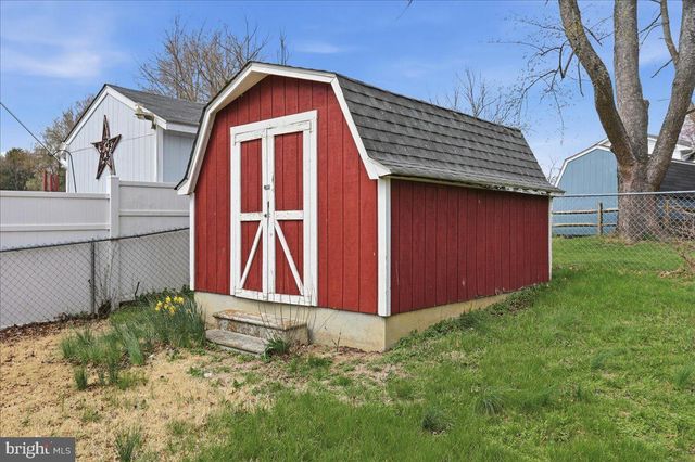 215 CHALLEDON DR, Walkersville, MD 21793