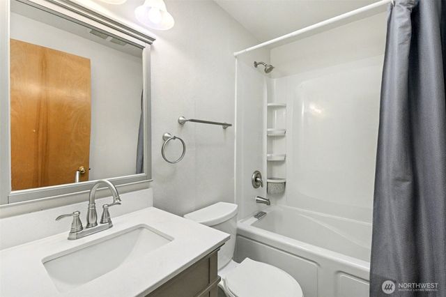 12606 SE 265th Place, Kent, WA 98030