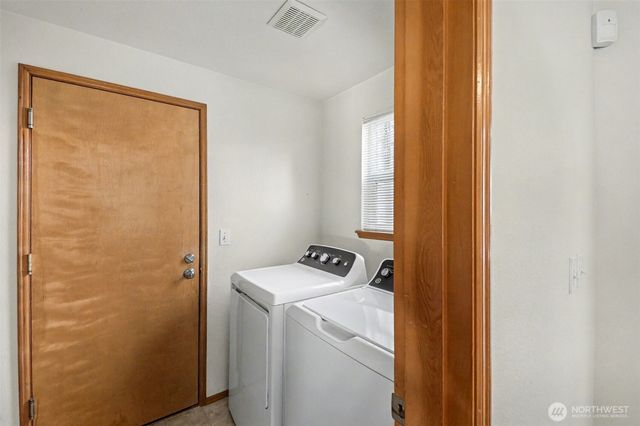 12606 SE 265th Place, Kent, WA 98030