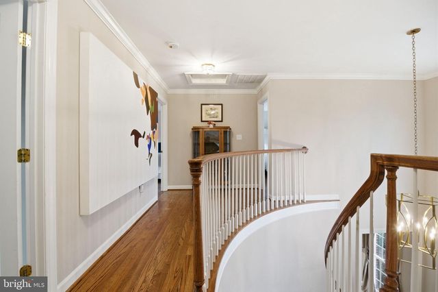 1803 BROOKSTONE CT, Vienna, VA 22182