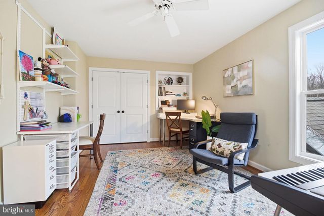 1803 BROOKSTONE CT, Vienna, VA 22182