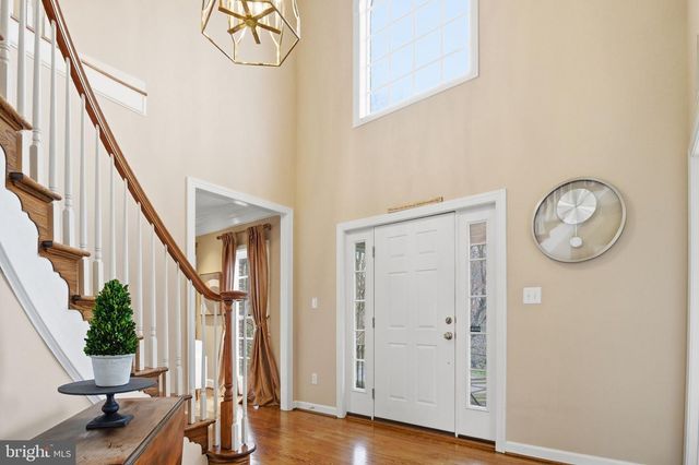 1803 BROOKSTONE CT, Vienna, VA 22182