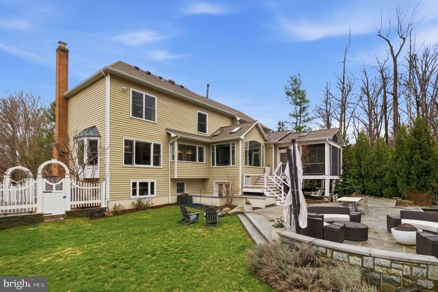 1803 BROOKSTONE CT, Vienna, VA 22182