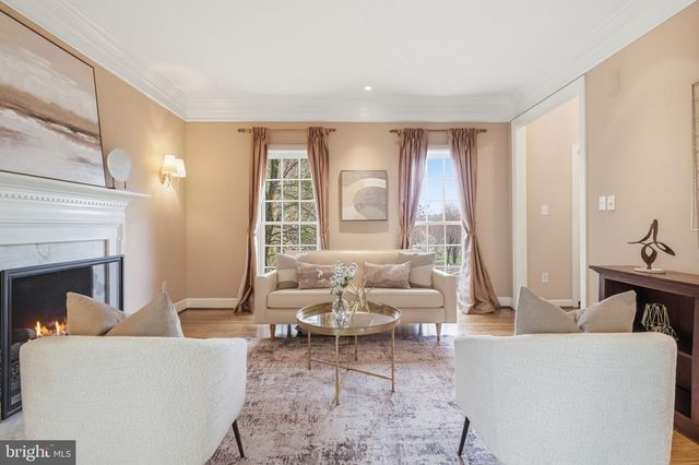 1803 BROOKSTONE CT, Vienna, VA 22182