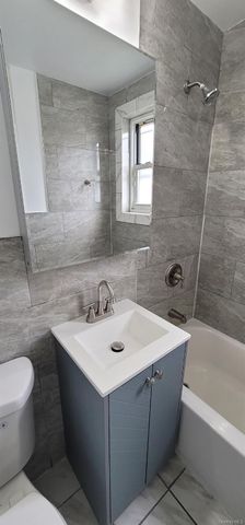 131-78 Laurelton Parkway Upper, Rosedale, NY 11422