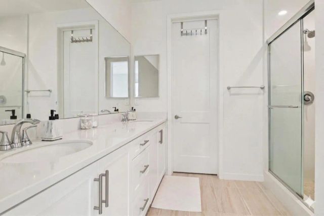 2536 Broom Lane, Carlsbad, CA 92008