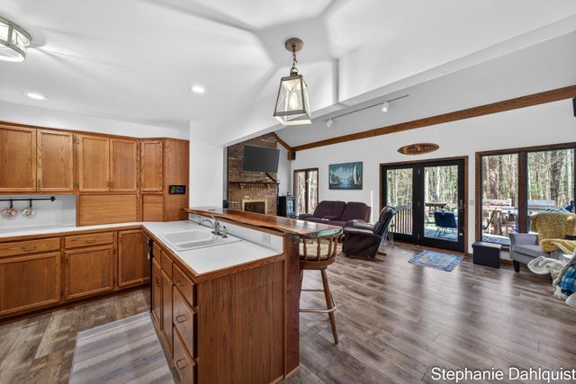 848 Scenic Drive, Muskegon, MI 49445