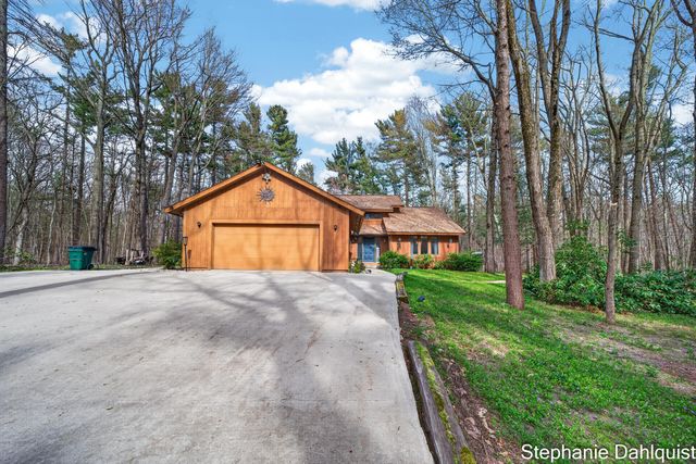 848 Scenic Drive, Muskegon, MI 49445