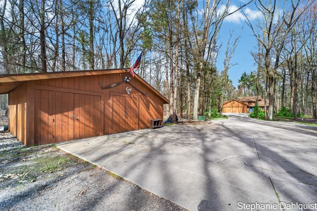 848 Scenic Drive, Muskegon, MI 49445