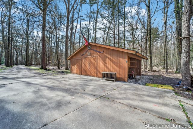 848 Scenic Drive, Muskegon, MI 49445