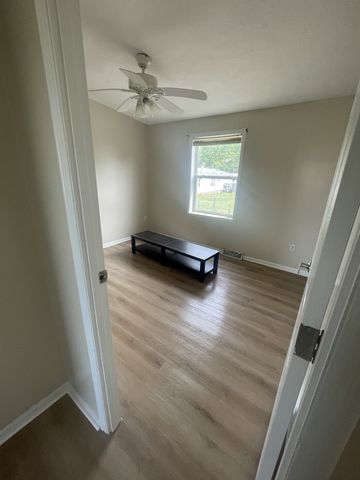 105 Southpark Cir, Gallatin, TN 37066