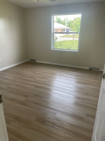 105 Southpark Cir, Gallatin, TN 37066