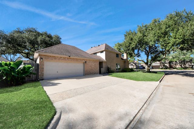 18203 Knotty Green Drive, Houston, TX 77084