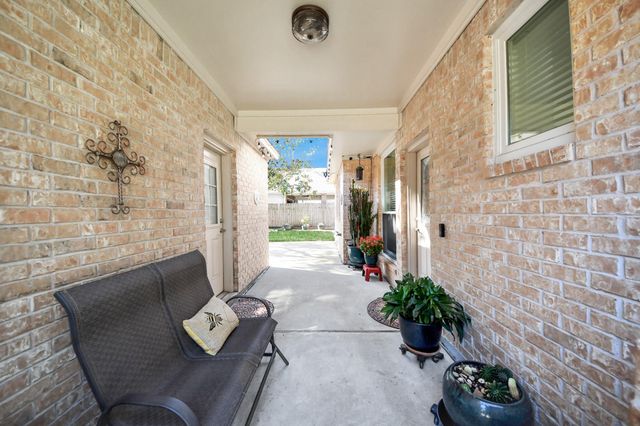18203 Knotty Green Drive, Houston, TX 77084