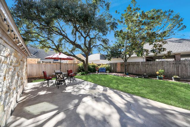 18203 Knotty Green Drive, Houston, TX 77084