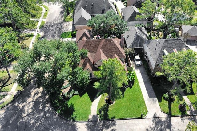 18203 Knotty Green Drive, Houston, TX 77084