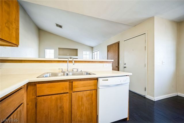 2654 Bryandouglas Drive D, Las Vegas, NV 89121