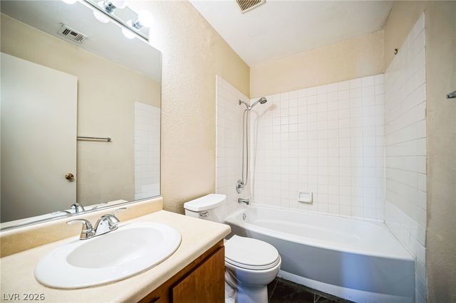 2654 Bryandouglas Drive D, Las Vegas, NV 89121