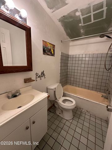 104 TANGERINE Trail, Satsuma, FL 32189