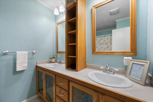 7520 Weatherwood Court, Fort Worth, TX 76133