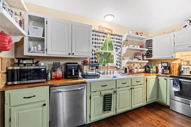 329 New Zion Road SW, Calhoun, GA 30701