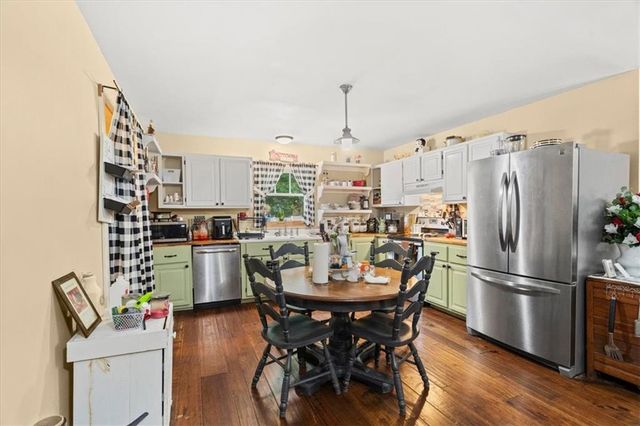 329 New Zion Road SW, Calhoun, GA 30701