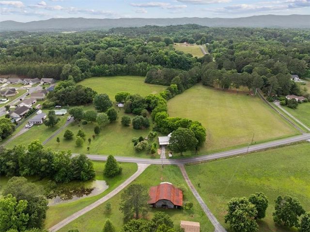 329 New Zion Road SW, Calhoun, GA 30701