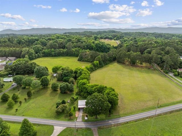 329 New Zion Road SW, Calhoun, GA 30701