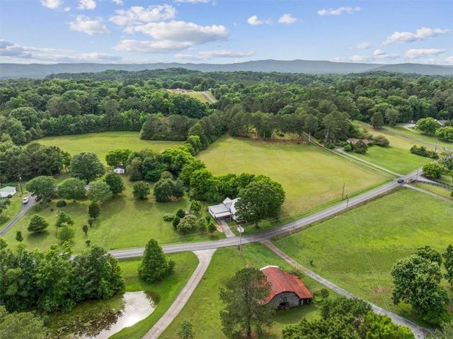 329 New Zion Road SW, Calhoun, GA 30701