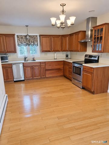 271 Vineyard Avenue, Newington, CT 06111
