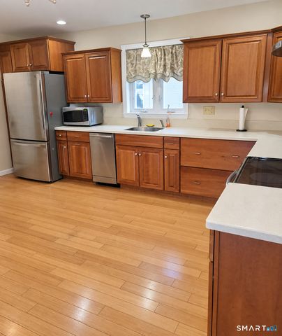 271 Vineyard Avenue, Newington, CT 06111