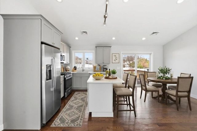 29 Calumet, Johnston, RI 02919