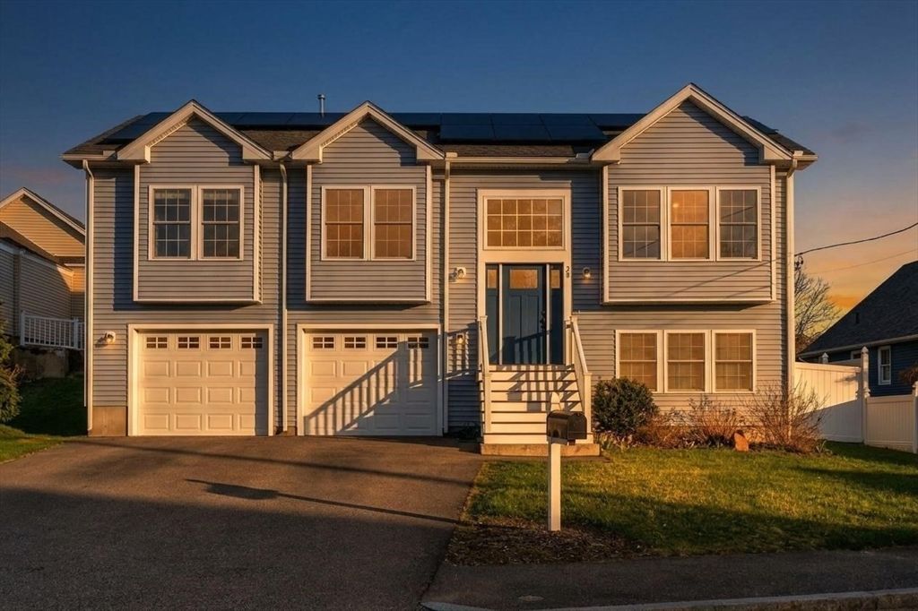 29 Calumet, Johnston, RI 02919