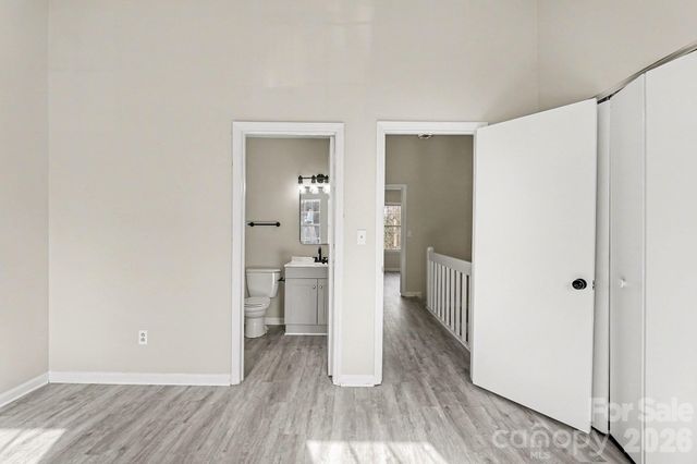 6227 Windsor Gate Lane, Charlotte, NC 28215