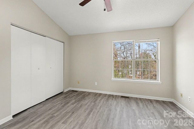 6227 Windsor Gate Lane, Charlotte, NC 28215