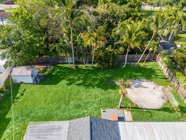 6537 Monmouth Road, West Palm Beach, FL 33413