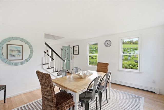42 Duck Ln, Hull, MA 02045