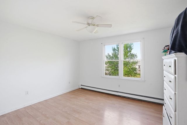 42 Duck Ln, Hull, MA 02045