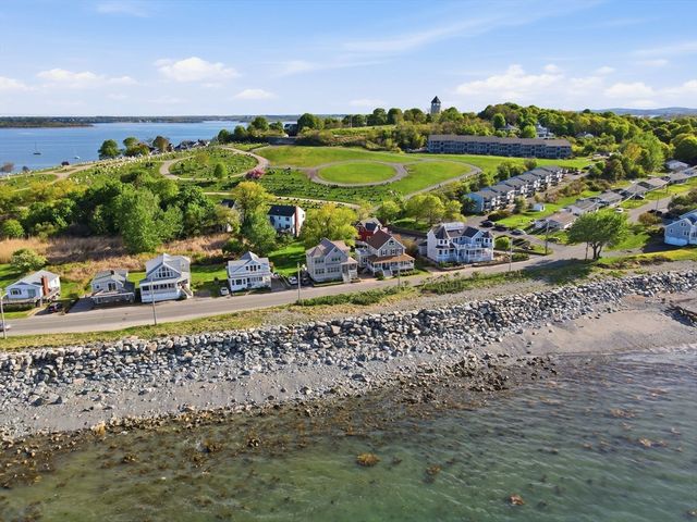 42 Duck Ln, Hull, MA 02045