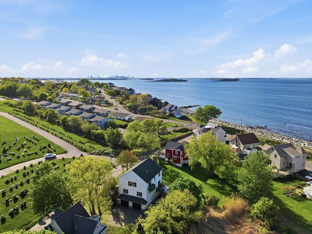 42 Duck Ln, Hull, MA 02045