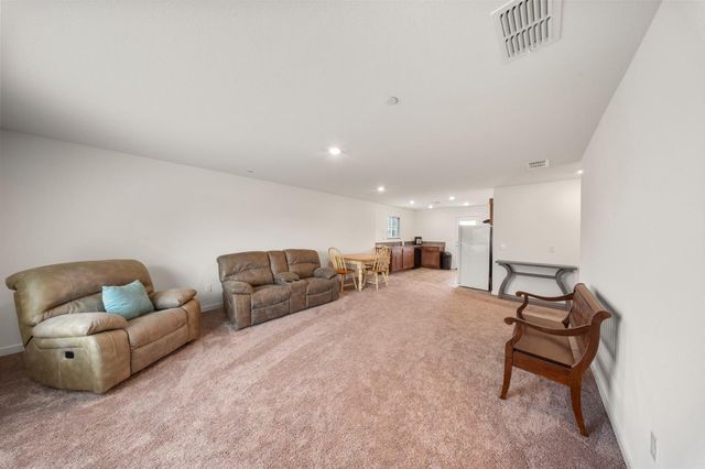785 Dean Ct, Merced, CA 95341