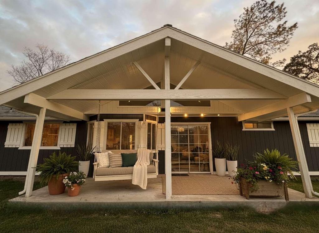 Image 10 of property listing at 23224 Granite Creek Lane, Clovis, CA 93619