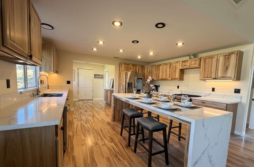 Image 13 of property listing at 23224 Granite Creek Lane, Clovis, CA 93619