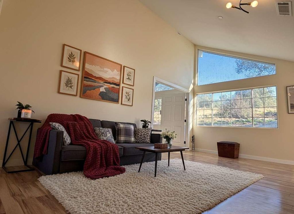 Image 20 of property listing at 23224 Granite Creek Lane, Clovis, CA 93619